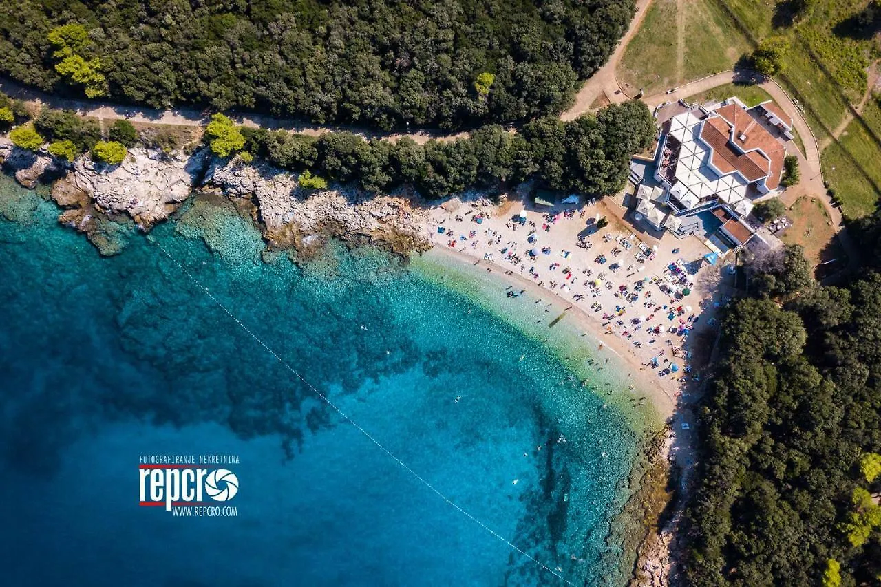 Monte Paradiso Deluxe Apartment Pula